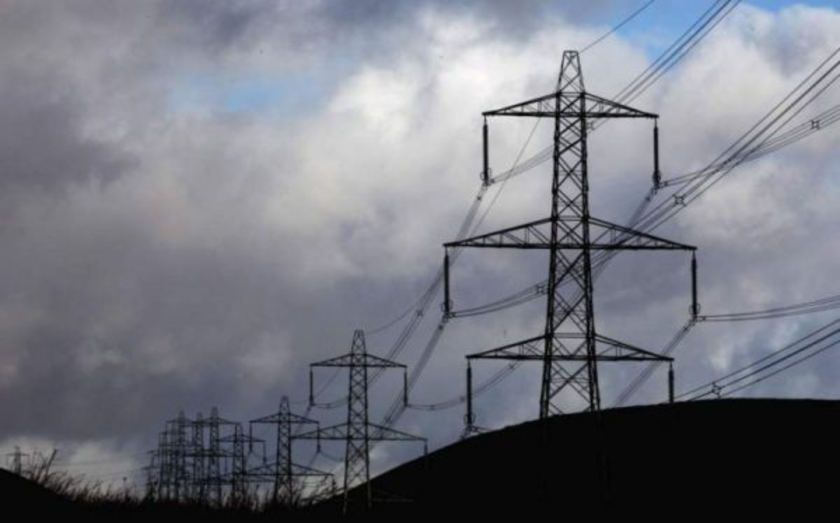 Ofgem consults fund to speed up UK power projects