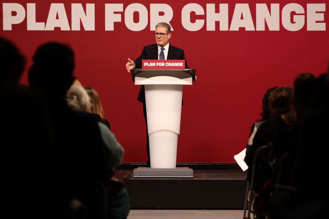 Starmer pledges to deliver ‘higher living standards’ in milestones speech