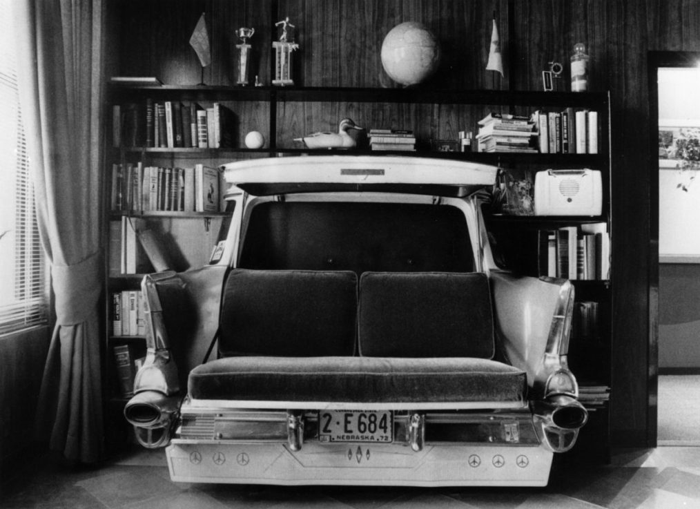 17th September 1980:  A sofa made from the back of a Chevrolet car and built into a bookcase.  (Photo by Keystone/Getty Images)